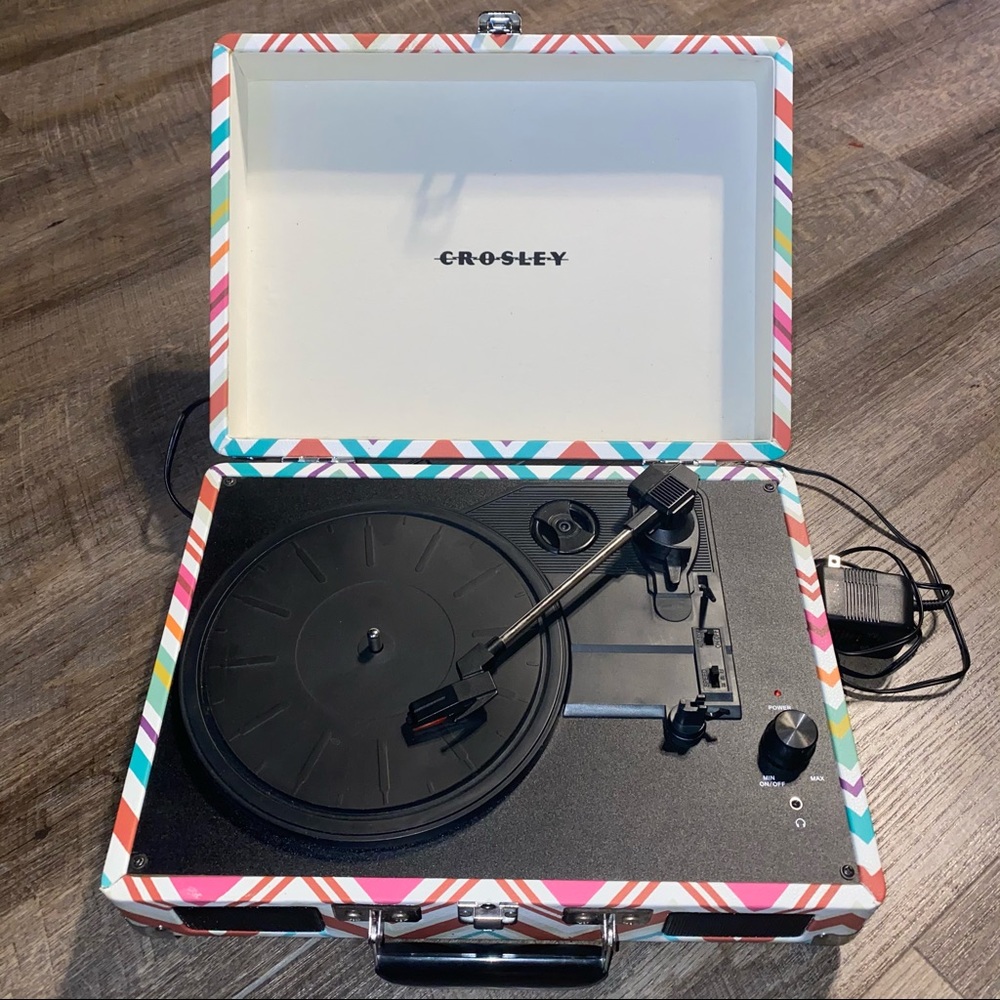 Crosley cruiser turntable